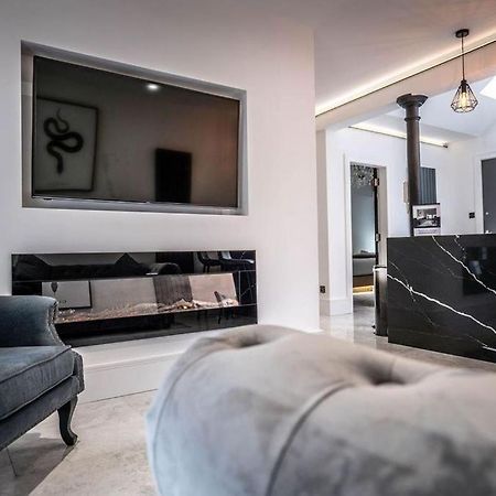 Luxury Royal Mile Boutique 2Bedroom Apartment Edinburgh Ngoại thất bức ảnh