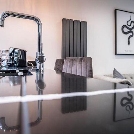 Luxury Royal Mile Boutique 2Bedroom Apartment Edinburgh Ngoại thất bức ảnh
