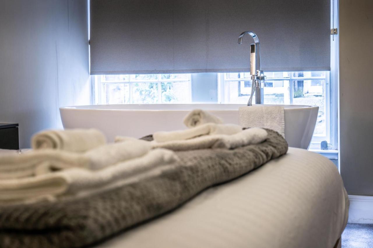 Luxury Royal Mile Boutique 2Bedroom Apartment Edinburgh Ngoại thất bức ảnh