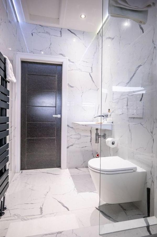 Luxury Royal Mile Boutique 2Bedroom Apartment Edinburgh Ngoại thất bức ảnh
